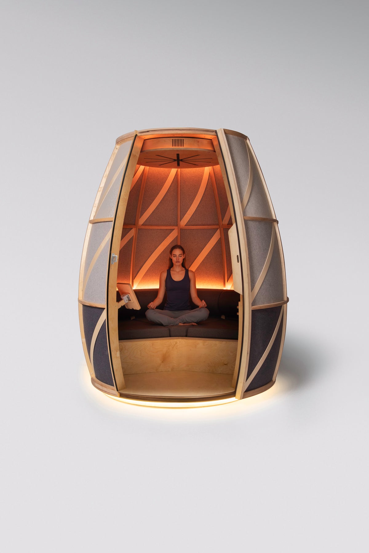 Dynamic lighting inside the Iris pod